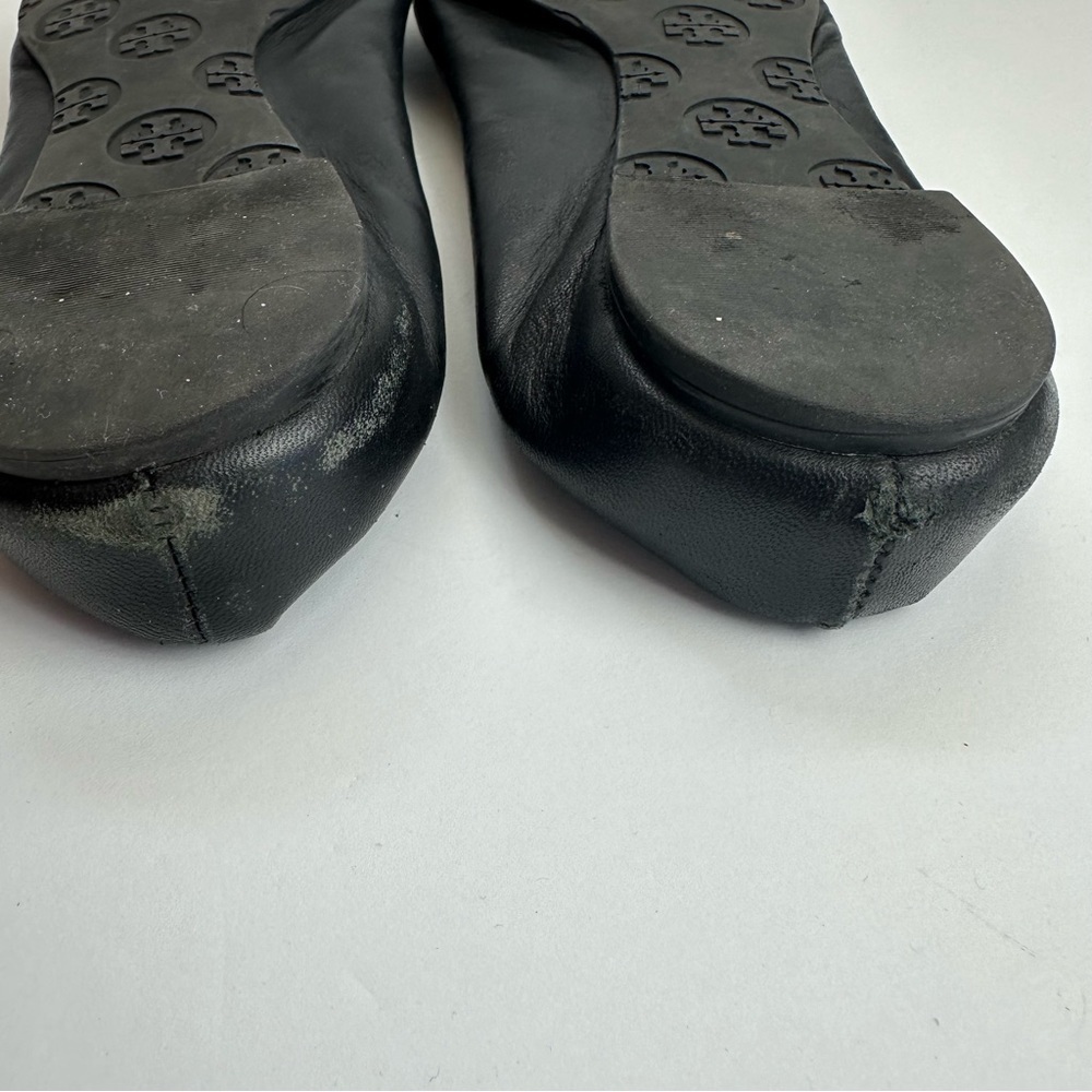 Tory Burch Ballet Flats Black Women's Size 7 Shoes Black Gold Medallion Leather - Picture 9 of 11
